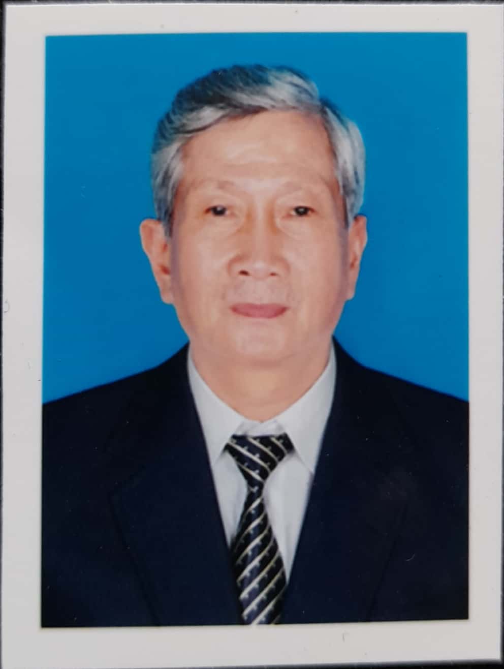 Phần mộ: ĐẶNG QUANG MINH
